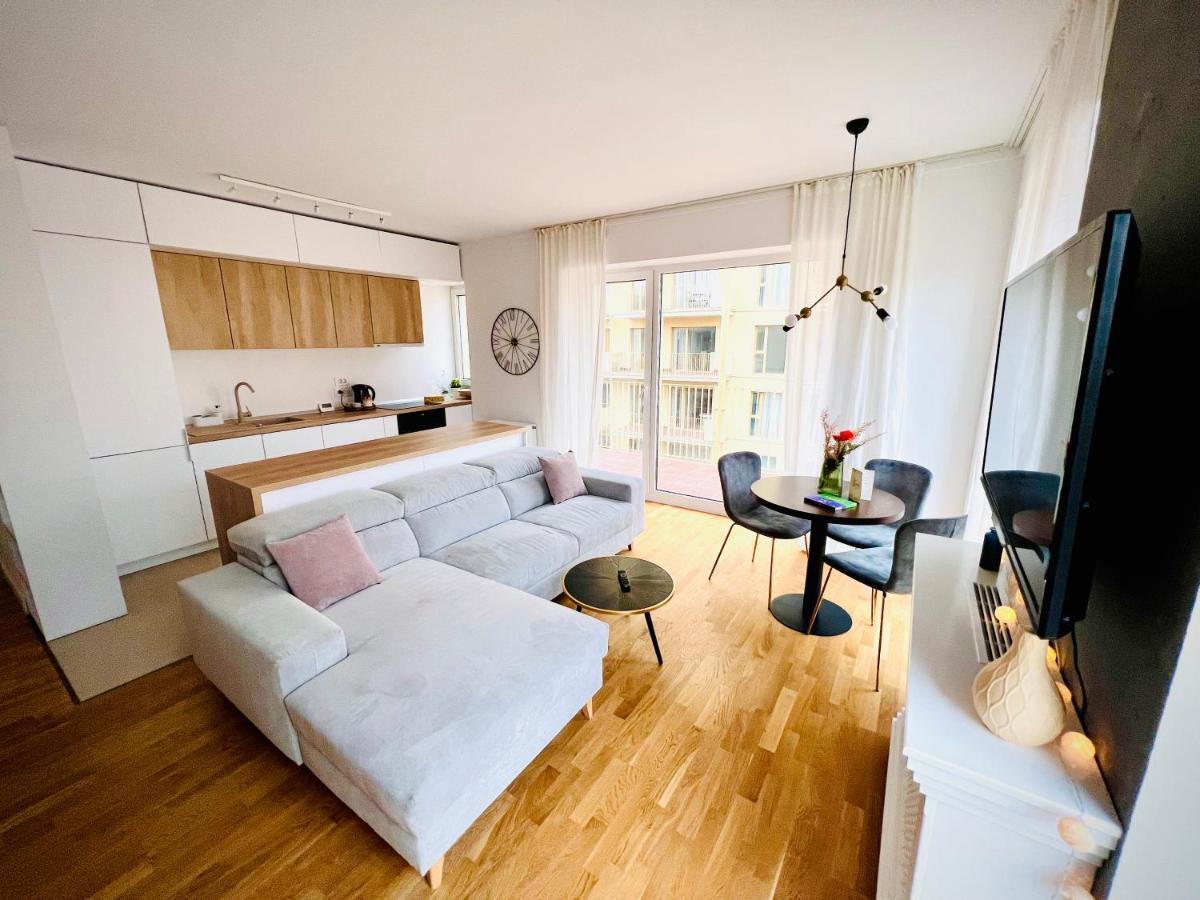 Exquisite - Two Bedroom Apartment 布加勒斯特 外观 照片