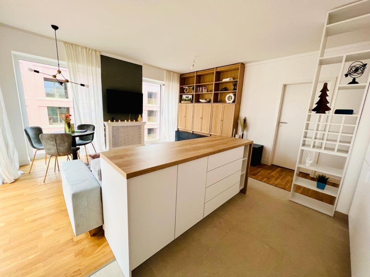 Exquisite - Two Bedroom Apartment 布加勒斯特 外观 照片