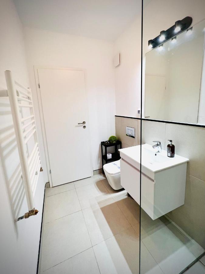 Exquisite - Two Bedroom Apartment 布加勒斯特 外观 照片