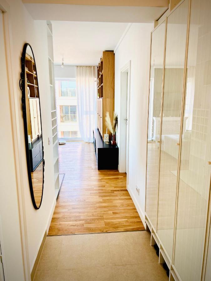 Exquisite - Two Bedroom Apartment 布加勒斯特 外观 照片